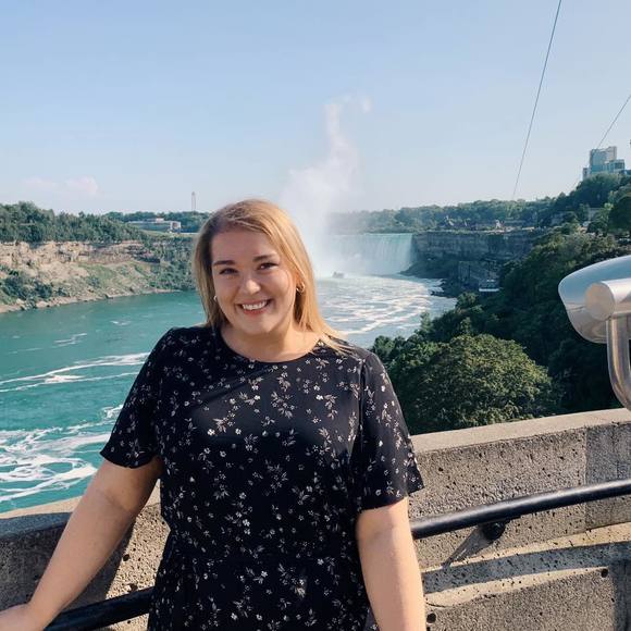 Meet your Posher, Daley - Picture 1 of 1